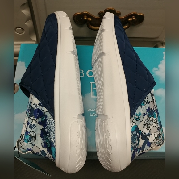 Vera Bradley VB Cloud Convertible Slip-On Shoe Women's 10 Navy Blue & Floral - Picture 6 of 16